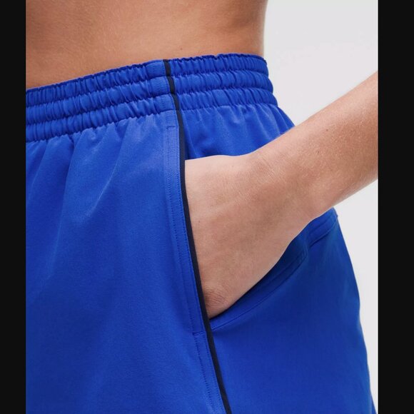 Lululemon Court Rival High-Rise Short 3" in Blue/Club Blue | Size 6 - Picture 4 of 9